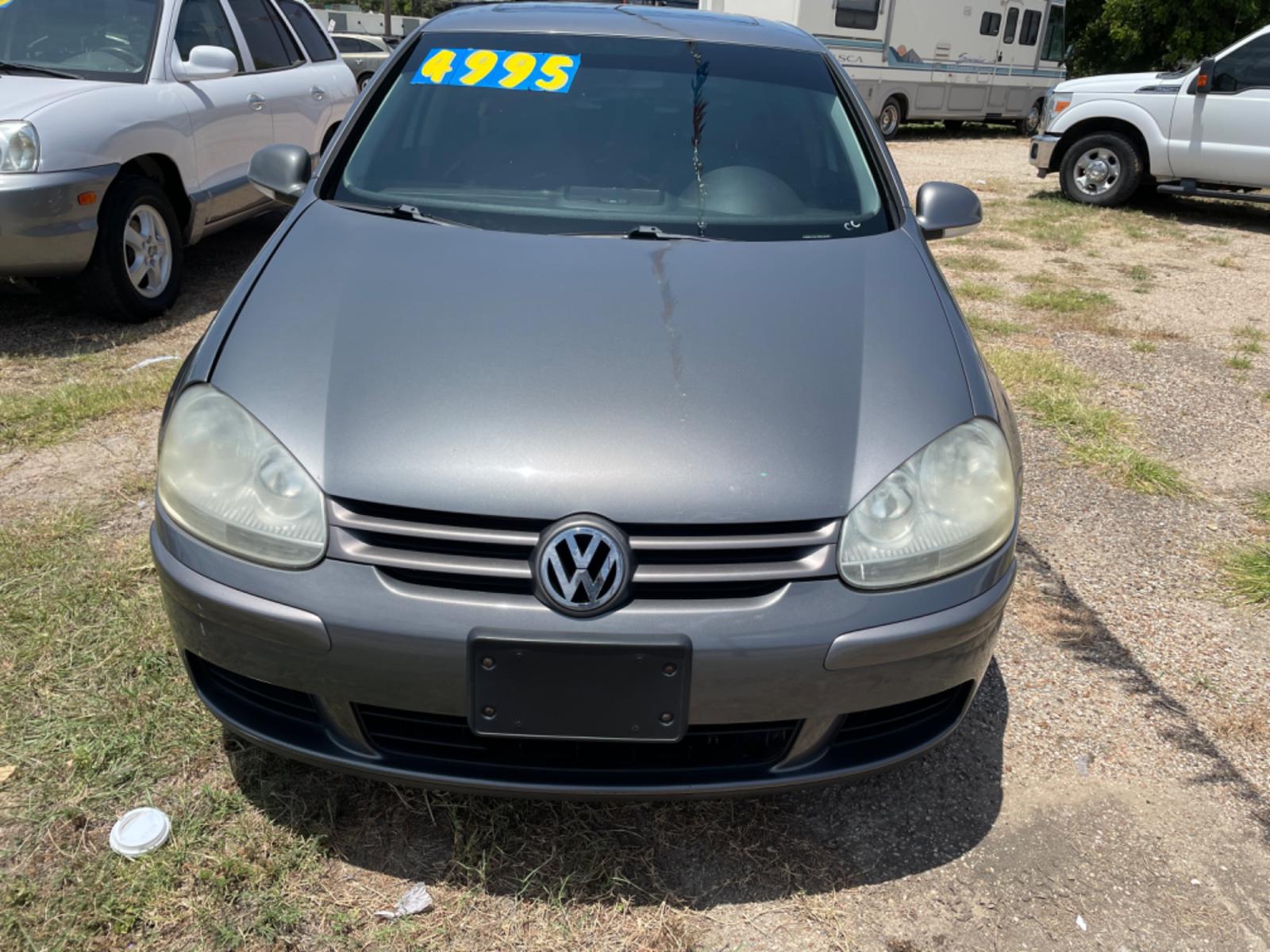 2007 /GRAY Volkswagen Rabbit 4-Door (WVWDR71K77W) with an 2.5L L5 DOHC 20V engine, 6-Speed Automatic Overdrive transmission, located at 2425 Franklin Ave., Waco, TX, 76701, (254) 753-6661, 31.540359, -97.148682 - NICE GAS SAVER, 158k, COLD AIR, $4995 CASH PLUS TTL - Photo #6