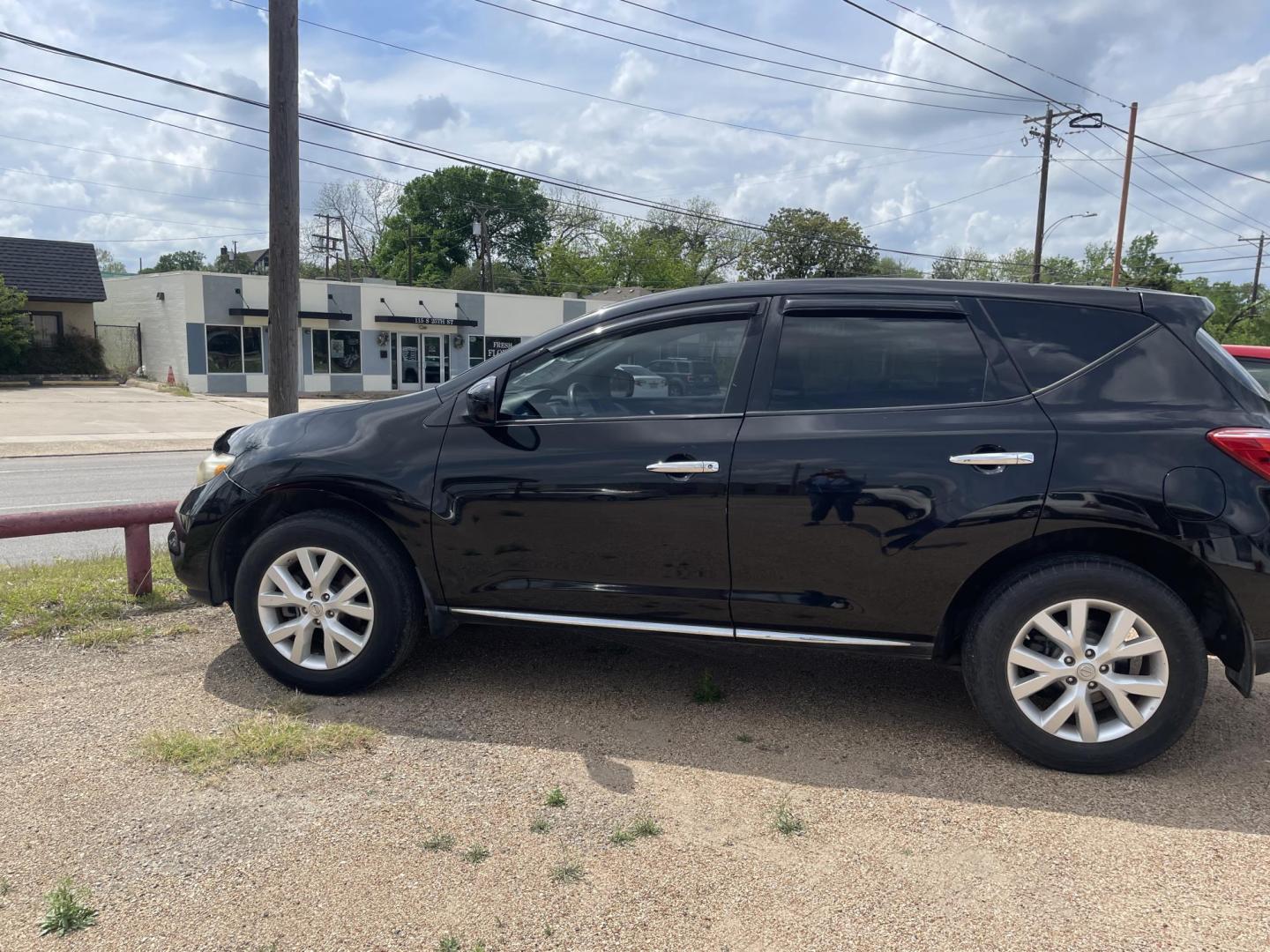 2013 Black /Grey Nissan Murano (JN8AZ1MU5DW) with an V6 engine, Automatic transmission, located at 2425 Franklin Ave., Waco, TX, 76701, (254) 753-6661, 31.540359, -97.148682 - Nice 2013 Nissan Murano Sport Utility SUV. $4395 Cash Plus TTL. We can recommend a lender if you need one. Call 254-753-6661 to set appointment for test drive. - Photo#1