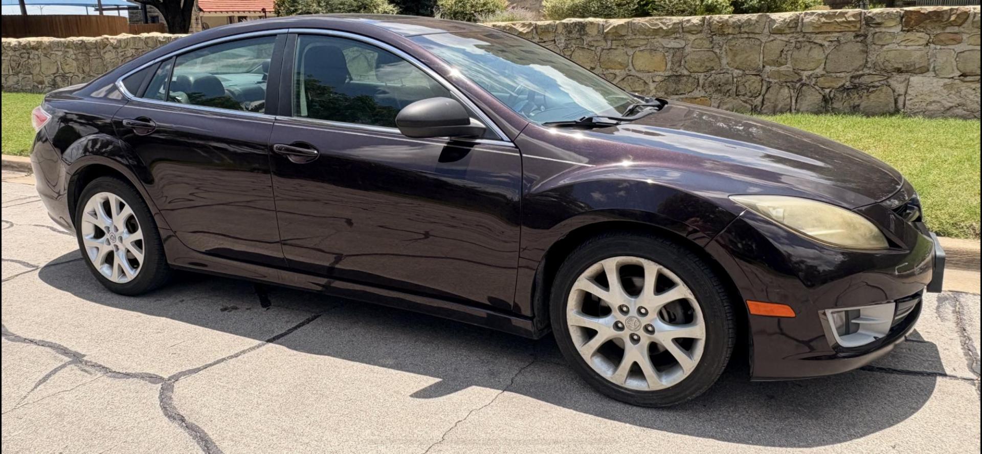 2010 Metallic Grape /black leather Mazda MAZDA6 s Grand Touring (1YVHZ8CB8A5) with an 3.7L V6 24V DOHC engine, 6-Speed Automatic transmission, located at 2425 Franklin Ave., Waco, TX, 76701, (254) 753-6661, 31.540359, -97.148682 - Photo#2