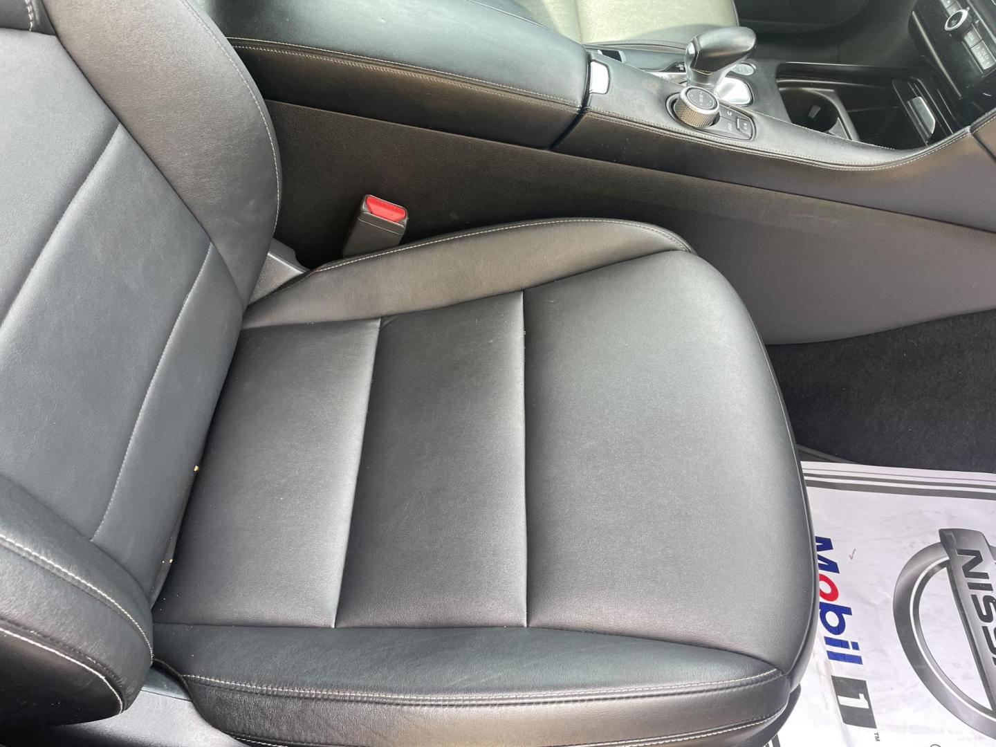2019 GREY /BLACK LEATHER Infiniti QX50 PURE (3PCAJ5M15KF) with an 2.0L L4 DOHC 16V engine, CVT transmission, located at 2425 Franklin Ave., Waco, TX, 76701, (254) 753-6661, 31.540359, -97.148682 - Photo#3