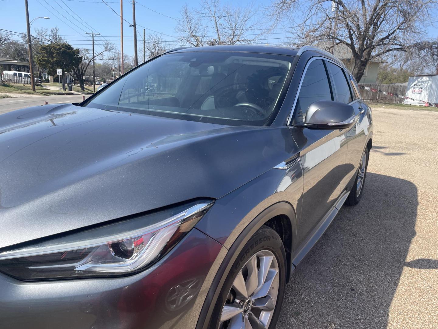 2019 GREY /BLACK LEATHER Infiniti QX50 PURE (3PCAJ5M15KF) with an 2.0L L4 DOHC 16V engine, CVT transmission, located at 2425 Franklin Ave., Waco, TX, 76701, (254) 753-6661, 31.540359, -97.148682 - Photo#8