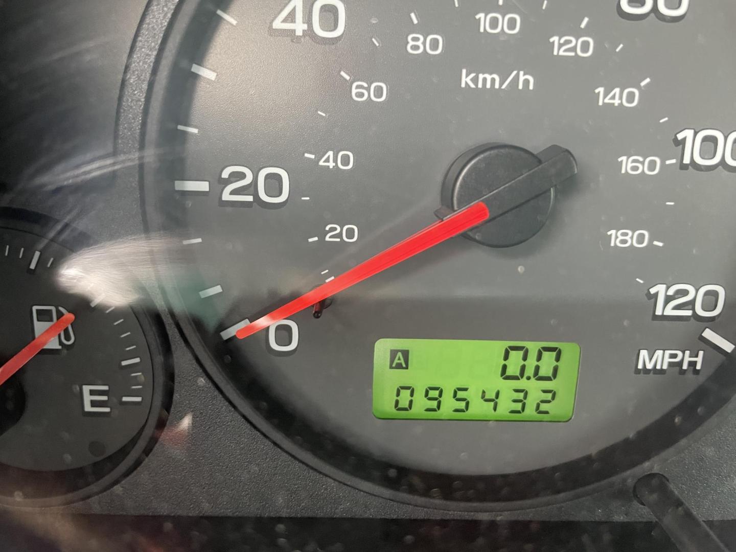 2002 Silver /Grey Subaru Forester L (JF1SF63592H) with an 2.5L H4 SOHC 16V engine, 4-Speed Automatic Overdrive transmission, located at 2425 Franklin Ave., Waco, TX, 76701, (254) 753-6661, 31.540359, -97.148682 - VERY NICE low mileage Forester with new tires. Highway ready. $4186.99 plus $513.01 TTL = $4700 out the door TOTAL. - Photo#7