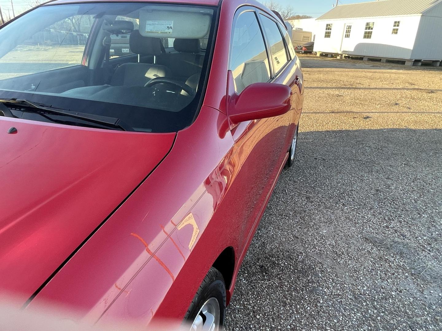 2006 Red /BLACK Toyota Matrix 2WD (2T1KR30E66C) with an 1.8L L4 DOHC 16V engine, AUTOMATIC transmission, located at 2425 Franklin Ave., Waco, TX, 76701, (254) 753-6661, 31.540359, -97.148682 - NICE GAS SAVER WITH ONLY 131,896 MILES - IT'S A TOYOTA ! MODEL XR SPORT WAGON. DON' T DRAG YOUR FEET ON THIS ONE - WON'T LAST LONG. - Photo#2