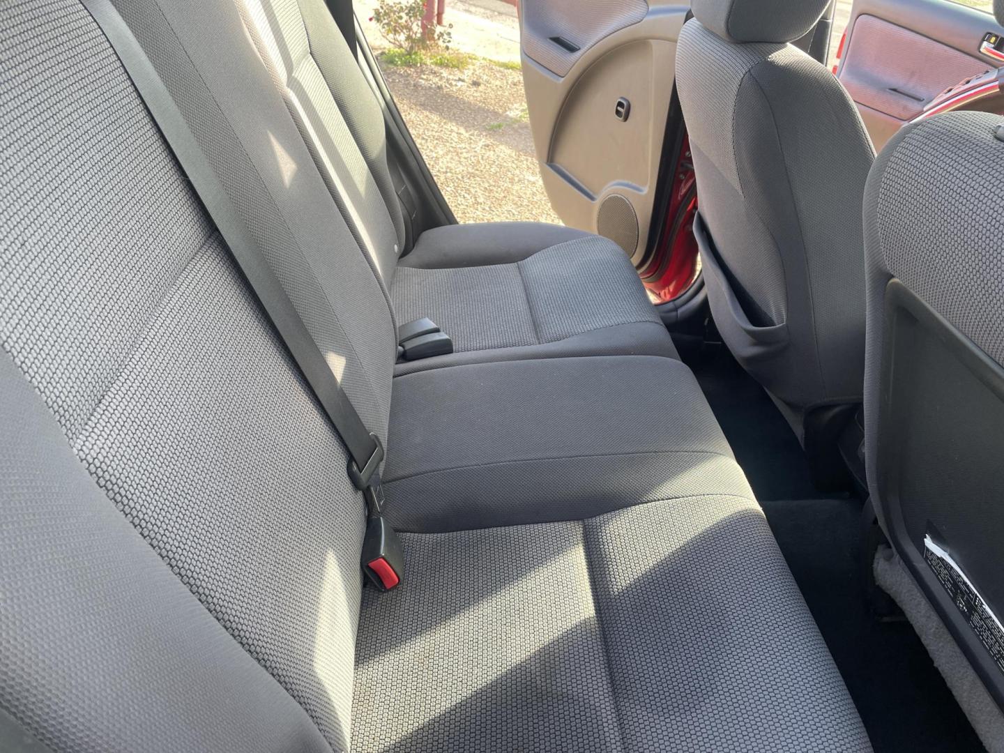 2006 Red /BLACK Toyota Matrix 2WD (2T1KR30E66C) with an 1.8L L4 DOHC 16V engine, AUTOMATIC transmission, located at 2425 Franklin Ave., Waco, TX, 76701, (254) 753-6661, 31.540359, -97.148682 - NICE GAS SAVER WITH ONLY 131,896 MILES - IT'S A TOYOTA ! MODEL XR SPORT WAGON. DON' T DRAG YOUR FEET ON THIS ONE - WON'T LAST LONG. - Photo#6