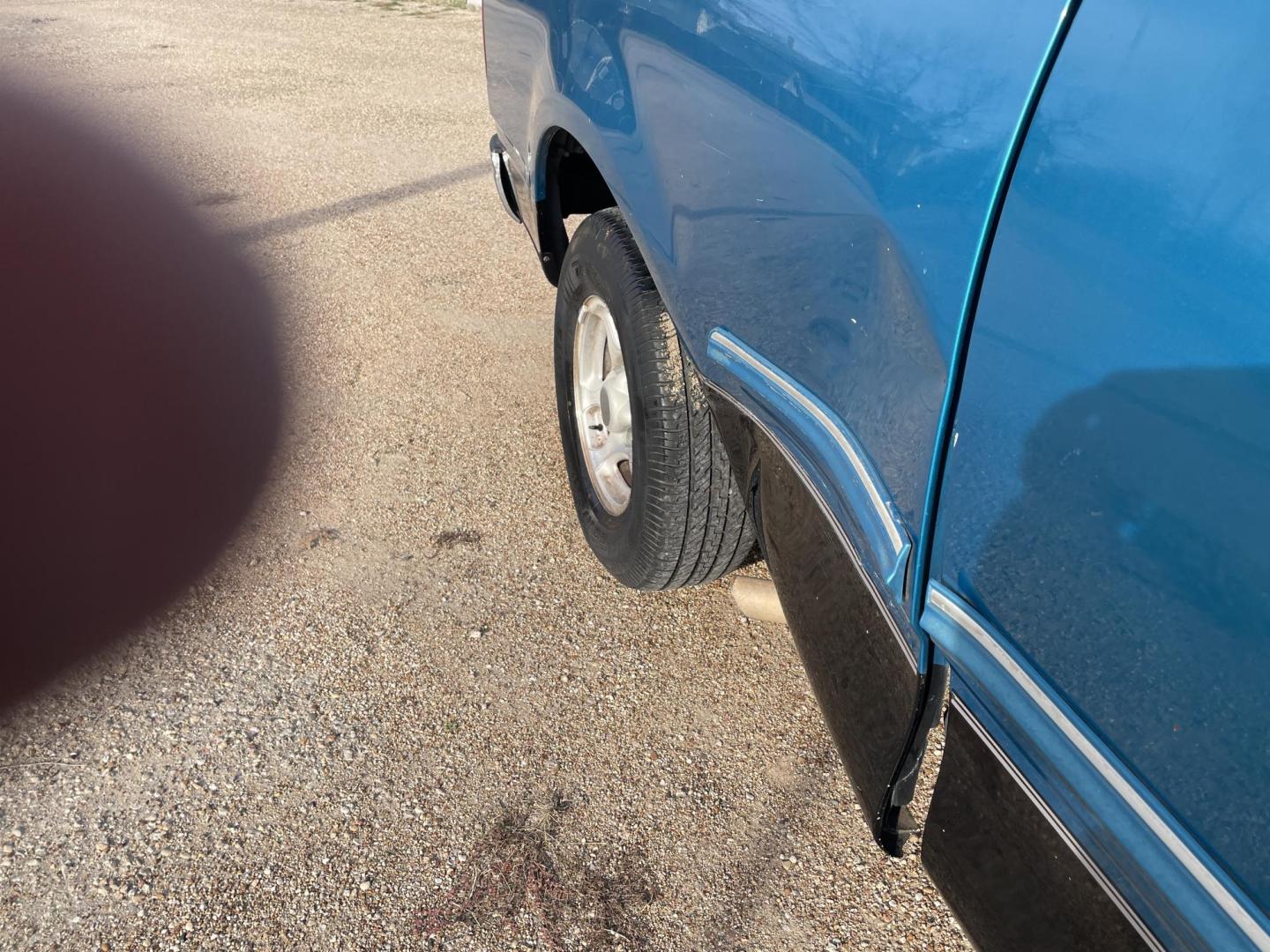 1997 TEAL /GREY Ford F-150 SuperCab Long Bed 2WD (1FTDX1765VK) with an 4.6L V8 SOHC 16V engine, AUTOMATIC transmission, located at 2425 Franklin Ave., Waco, TX, 76701, (254) 753-6661, 31.540359, -97.148682 - GOOD WORK TRUCK, NOT FANCY, TOOLBOX, BEDLINER, PAINT NOT PERFECT, CLEAN TITLE. - Photo#2