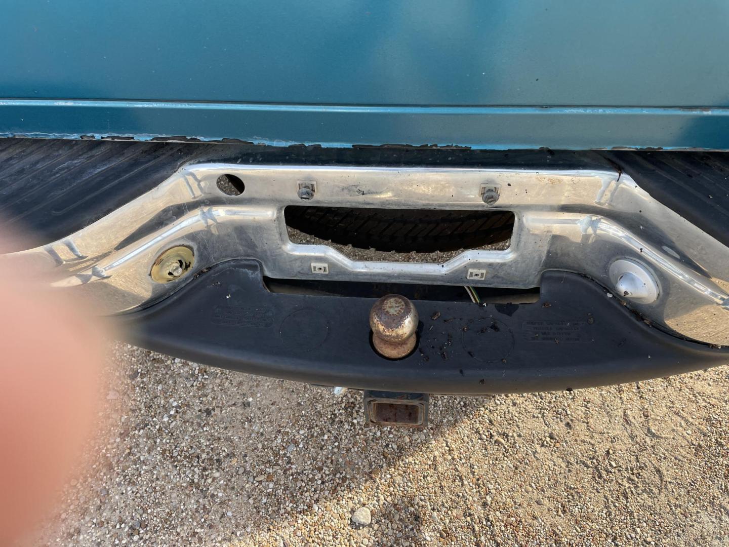 1997 TEAL /GREY Ford F-150 SuperCab Long Bed 2WD (1FTDX1765VK) with an 4.6L V8 SOHC 16V engine, AUTOMATIC transmission, located at 2425 Franklin Ave., Waco, TX, 76701, (254) 753-6661, 31.540359, -97.148682 - GOOD WORK TRUCK, NOT FANCY, TOOLBOX, BEDLINER, PAINT NOT PERFECT, CLEAN TITLE. - Photo#5