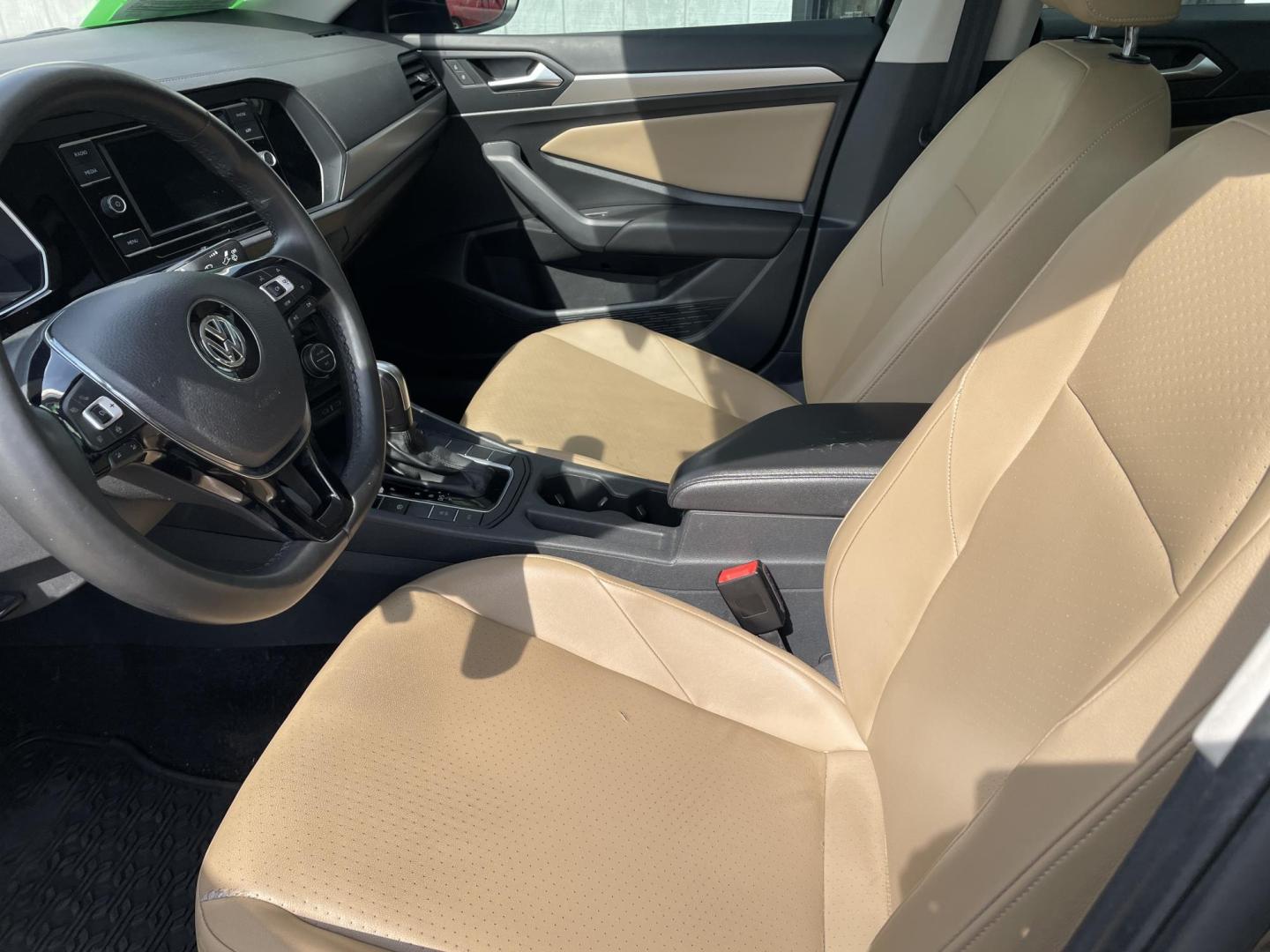 2020 Black /Tan Leather Volkswagen Jetta 1.4T S 8A (3VWCB7BU2LM) with an 1.4L L4 DOHC 20V engine, 8A transmission, located at 2425 Franklin Ave., Waco, TX, 76701, (254) 753-6661, 31.540359, -97.148682 - Photo#5