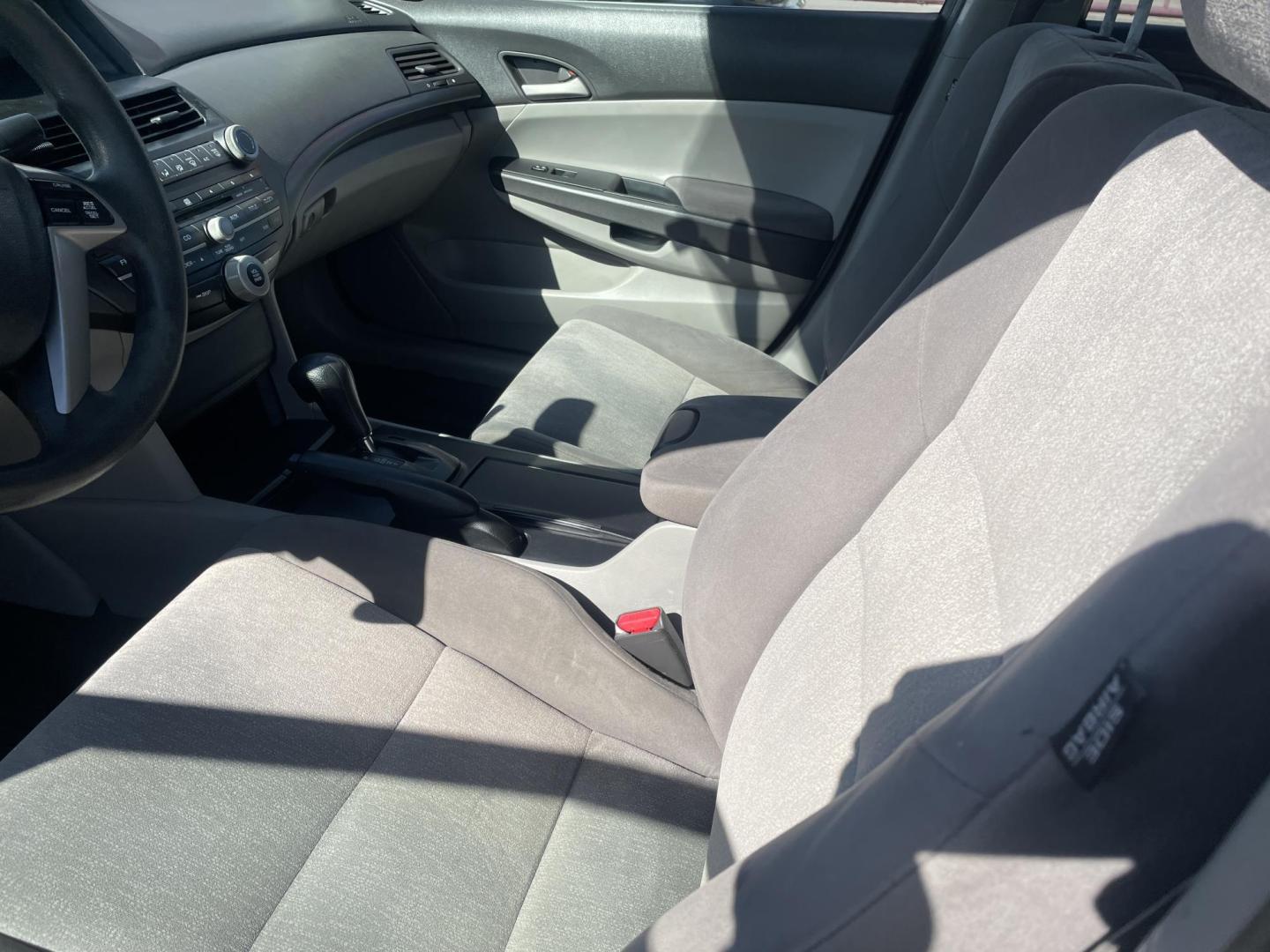2010 Silver /Grey Honda Accord LX Sedan AT (1HGCP2F30AA) with an 2.4L L4 DOHC 16V engine, 5-Speed Automatic transmission, located at 2425 Franklin Ave., Waco, TX, 76701, (254) 753-6661, 31.540359, -97.148682 - COLD AC, 2010 Accord LX, Clean Title, call 254-753-6661 for make appointment to test drive. - Photo#4