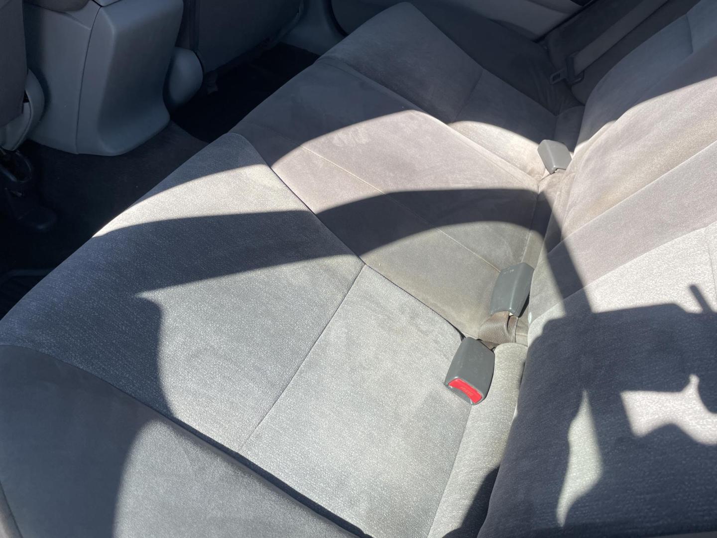 2010 Silver /Grey Honda Accord LX Sedan AT (1HGCP2F30AA) with an 2.4L L4 DOHC 16V engine, 5-Speed Automatic transmission, located at 2425 Franklin Ave., Waco, TX, 76701, (254) 753-6661, 31.540359, -97.148682 - COLD AC, 2010 Accord LX, Clean Title, call 254-753-6661 for make appointment to test drive. - Photo#9