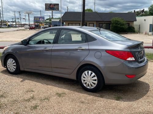 2016 Hyundai Accent SE 4-Door 6A