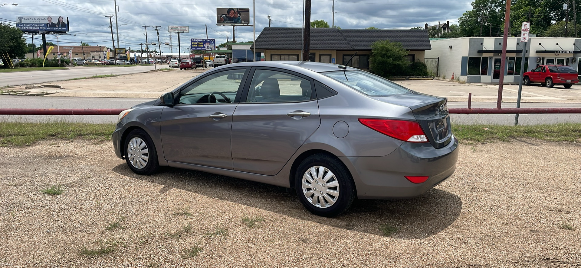 photo of 2016 Hyundai Accent SE 4-Door 6A