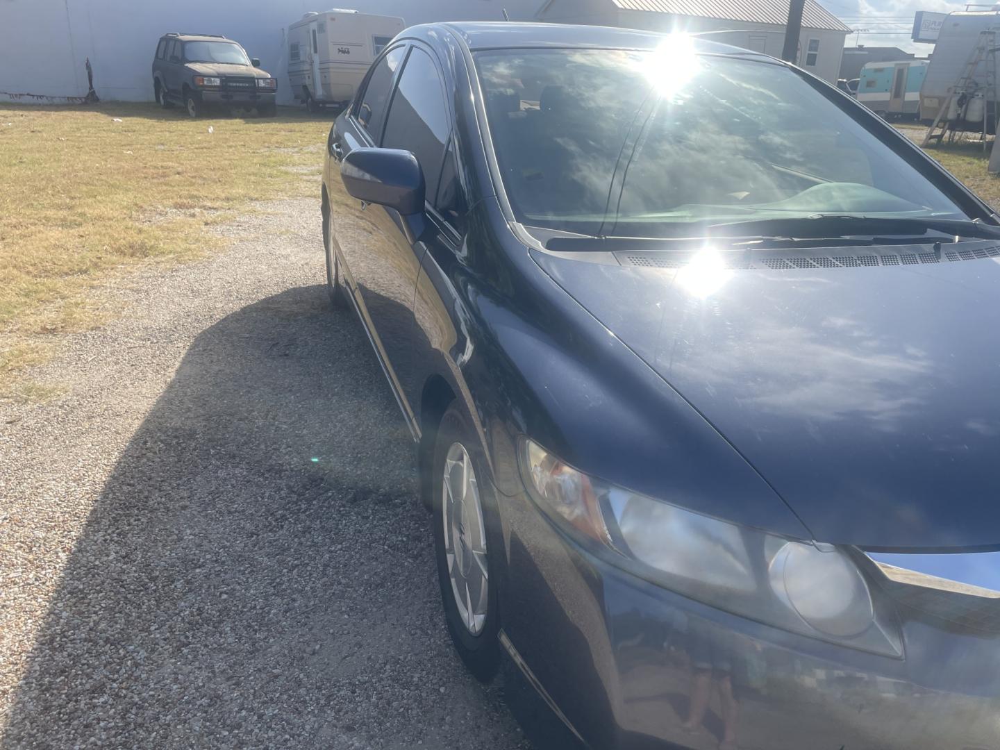2010 METALIC BLUE /NAVY BLUE Honda Civic Hybrid CVT AT-PZEV (JHMFA3F20AS) with an 1.3L L4 SOHC 8V HYBRID engine, CVT transmission, located at 2425 Franklin Ave., Waco, TX, 76701, (254) 753-6661, 31.540359, -97.148682 - $6400 OUT THE DOOR! VERY NICE CIVIC READY FOR FAMILY OR STUDENT. GAS SAVER - 40 CITY/45 HIGHWAY, ICE COLD A/C, CASH OR OUTSIDE FINANCING ONLY. PRICED WELL BELOW BOOK VALUE....... WE CAN SUGGEST A LOCAL LENDER IF NEEDED. CALL FOR TEST DRIVE APPOINTMENT 254-753-6661- Photo#4